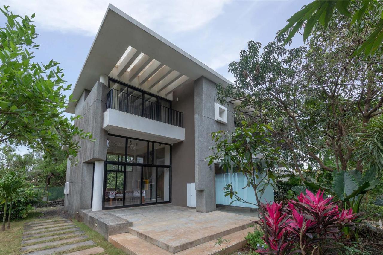 Villa Foresta By Stayvista With Modern Decor, Swimming Pool & Expansive Lawn For A Perfect Escape Lonavala Dış mekan fotoğraf