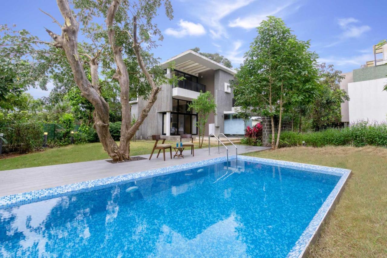 Villa Foresta By Stayvista With Modern Decor, Swimming Pool & Expansive Lawn For A Perfect Escape Lonavala Dış mekan fotoğraf