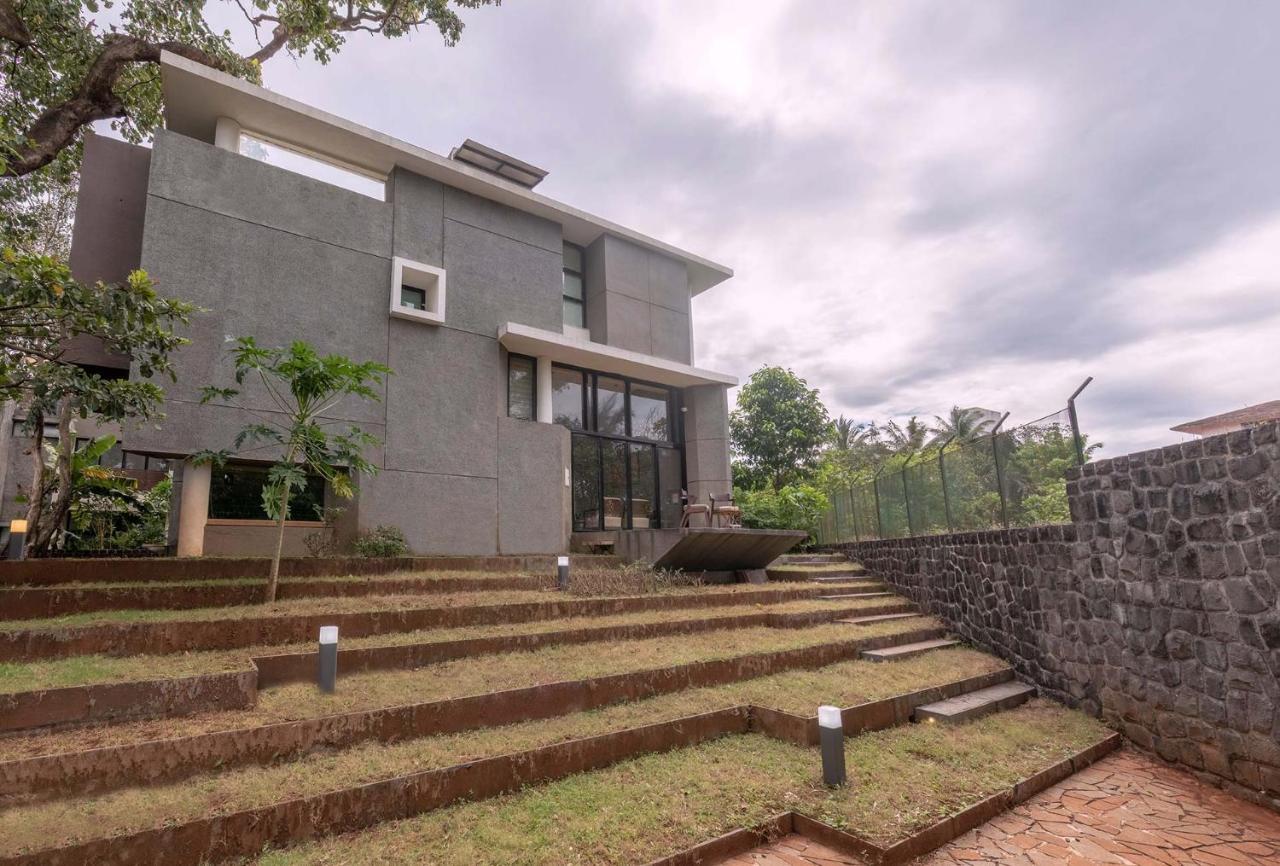 Villa Foresta By Stayvista With Modern Decor, Swimming Pool & Expansive Lawn For A Perfect Escape Lonavala Dış mekan fotoğraf