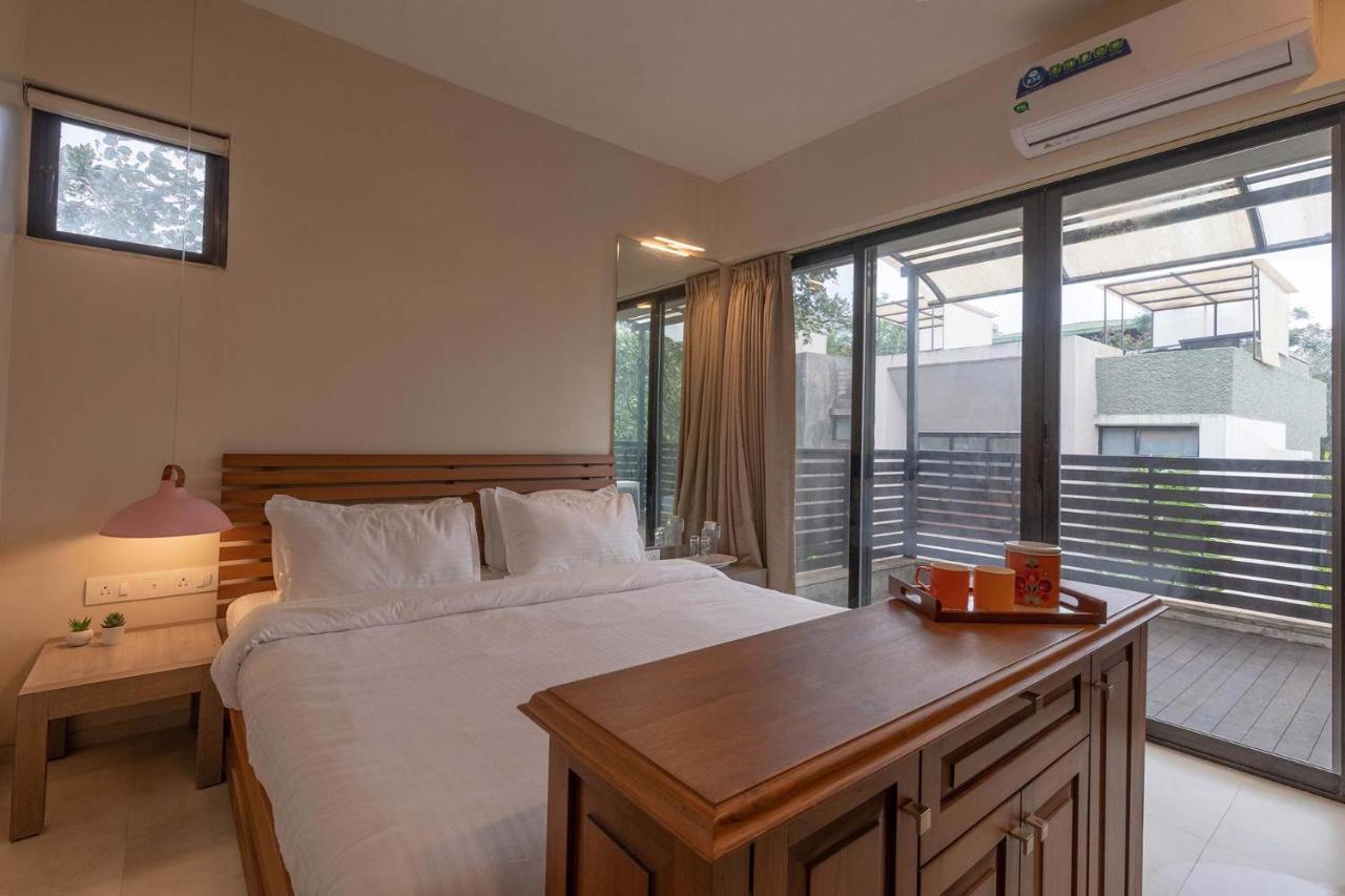 Villa Foresta By Stayvista With Modern Decor, Swimming Pool & Expansive Lawn For A Perfect Escape Lonavala Dış mekan fotoğraf