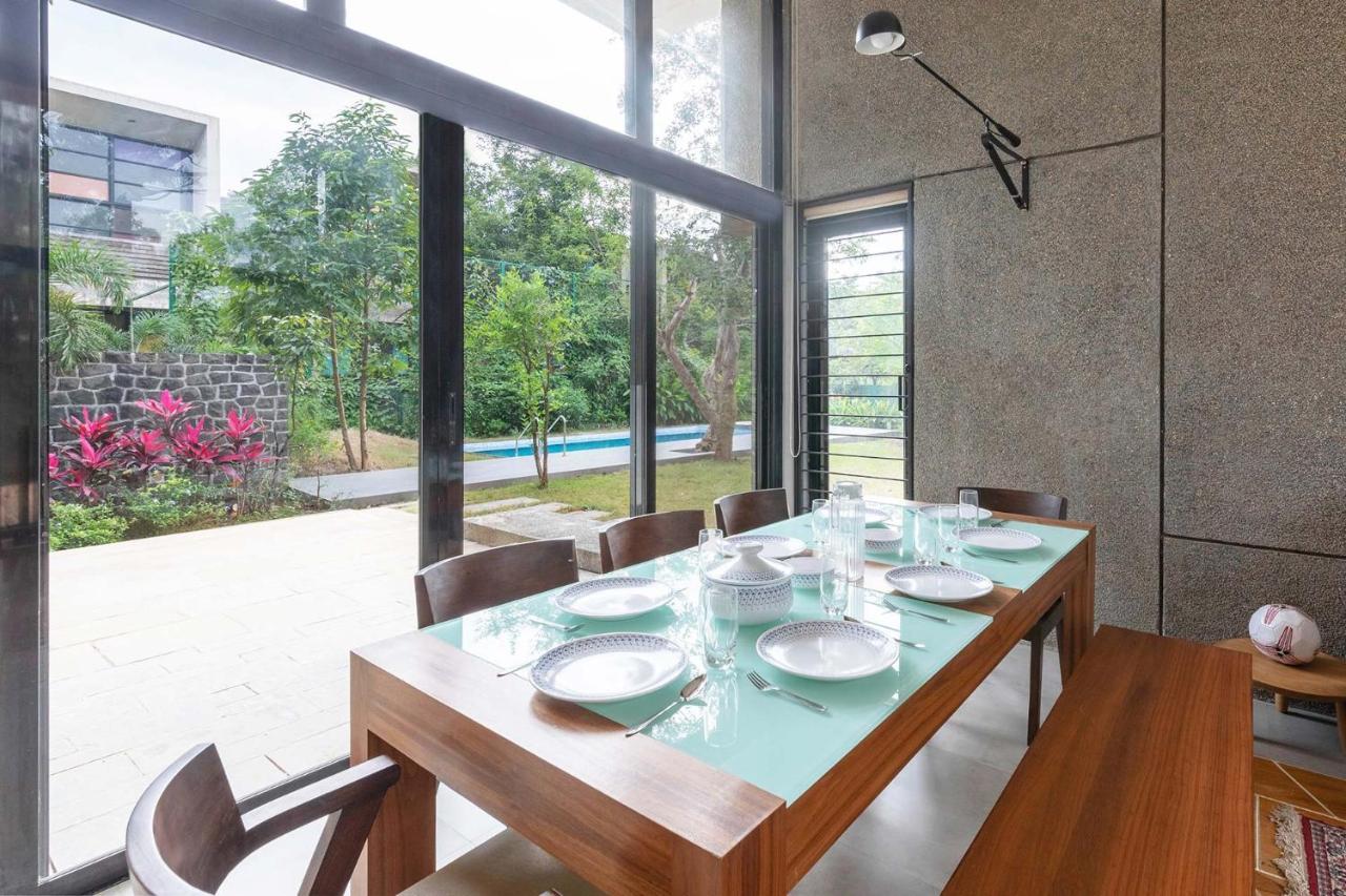 Villa Foresta By Stayvista With Modern Decor, Swimming Pool & Expansive Lawn For A Perfect Escape Lonavala Dış mekan fotoğraf